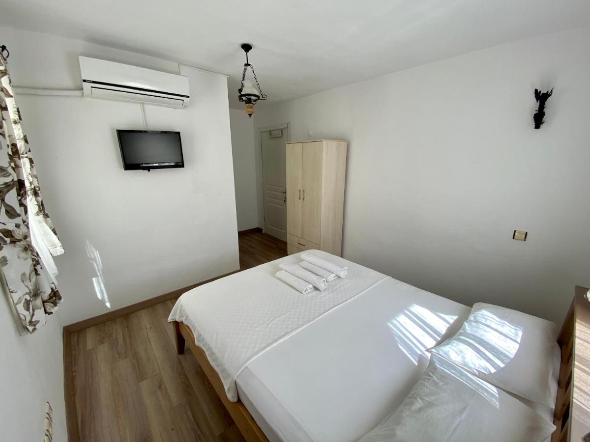 Ada Hotel Tenedos Buitenkant foto
