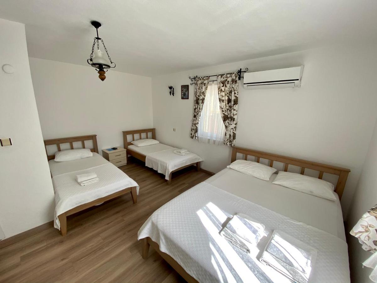 Ada Hotel Tenedos Buitenkant foto