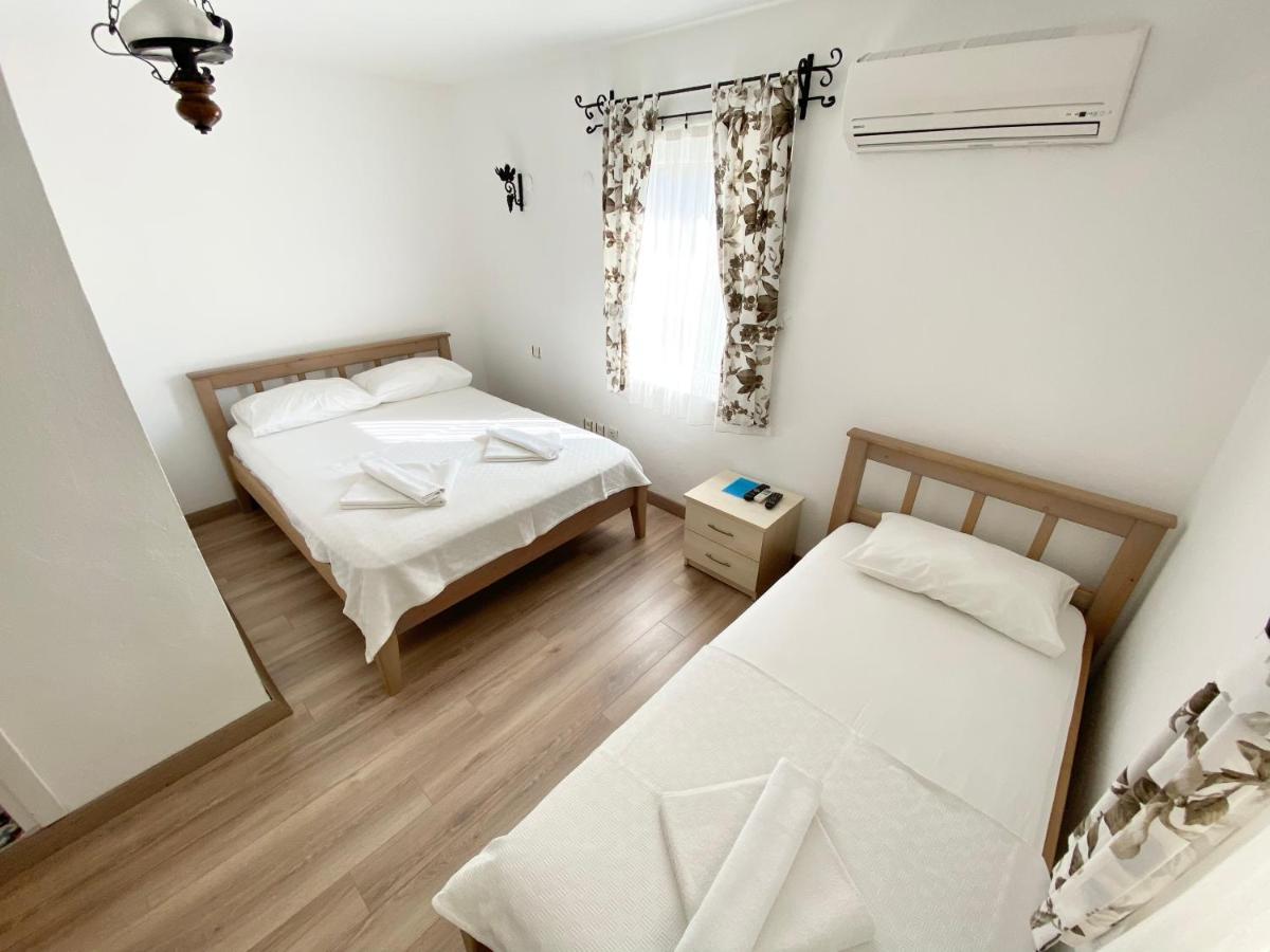 Ada Hotel Tenedos Buitenkant foto