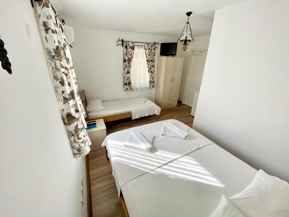 Ada Hotel Tenedos Buitenkant foto